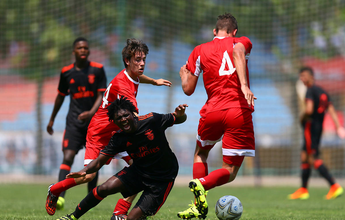 亚眠客场大胜图卢兹，继续保持上升势头的简单介绍