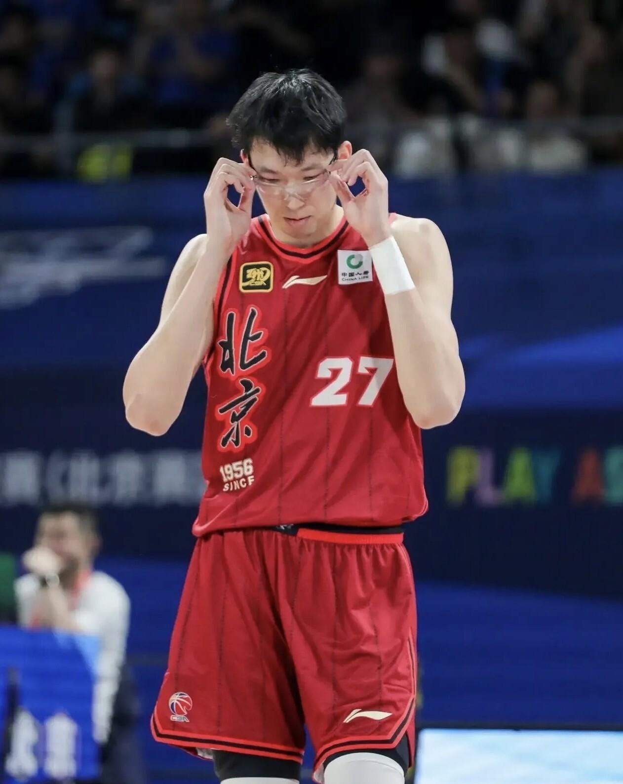 包含北京队内线优势凸显，打造硬朗防守的词条